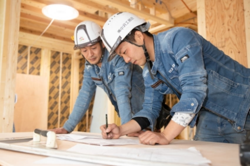 気密性C値の高さの裏には「大工の技術」があります。