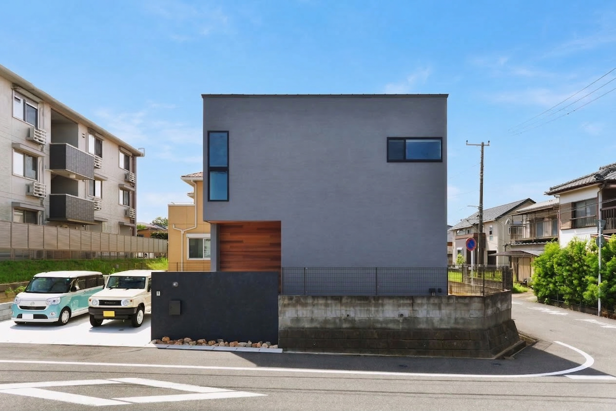 グレー基調の家【グッドリビング賞】