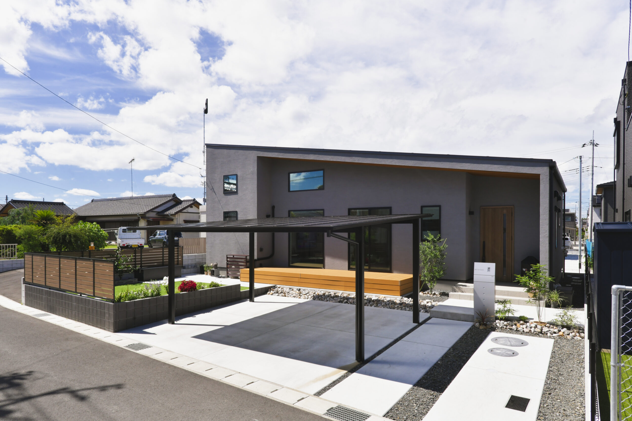 光と高さを楽しむ、ロフトのある住まい